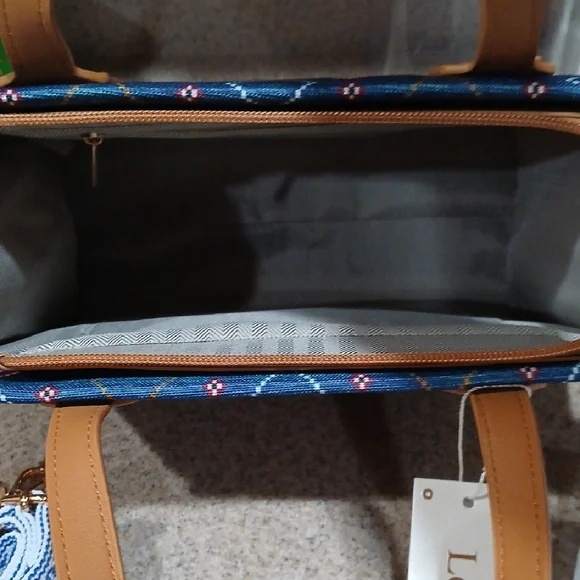 NWT!!! Elegant Blue and Brown Geometric Tote Bag - Picture 5 of 10